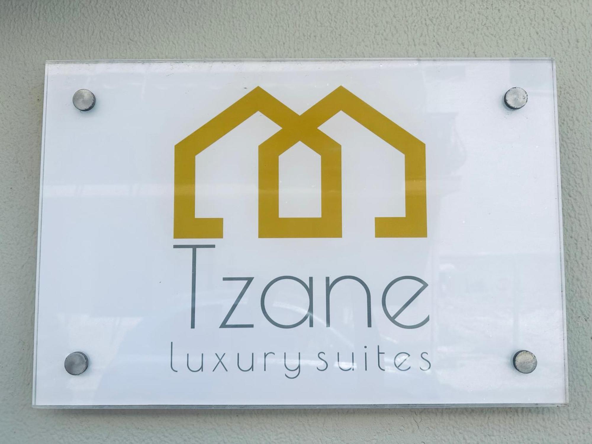 Tzane Luxury Suites 扎金索斯镇 外观 照片